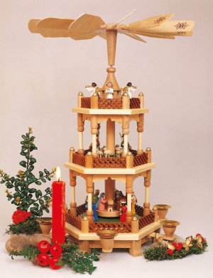 Pyramide Weihnachtsgeschichte 3 Etagen