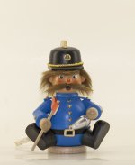 Räuchermann Feuerwehrmann (sitzend) Räuchermann Feuerwehrmann (sitzend)