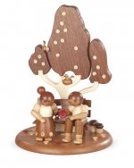 Motiv platform Love couple on the garden bench for electr