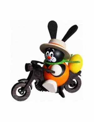 Hase auf Motorrad