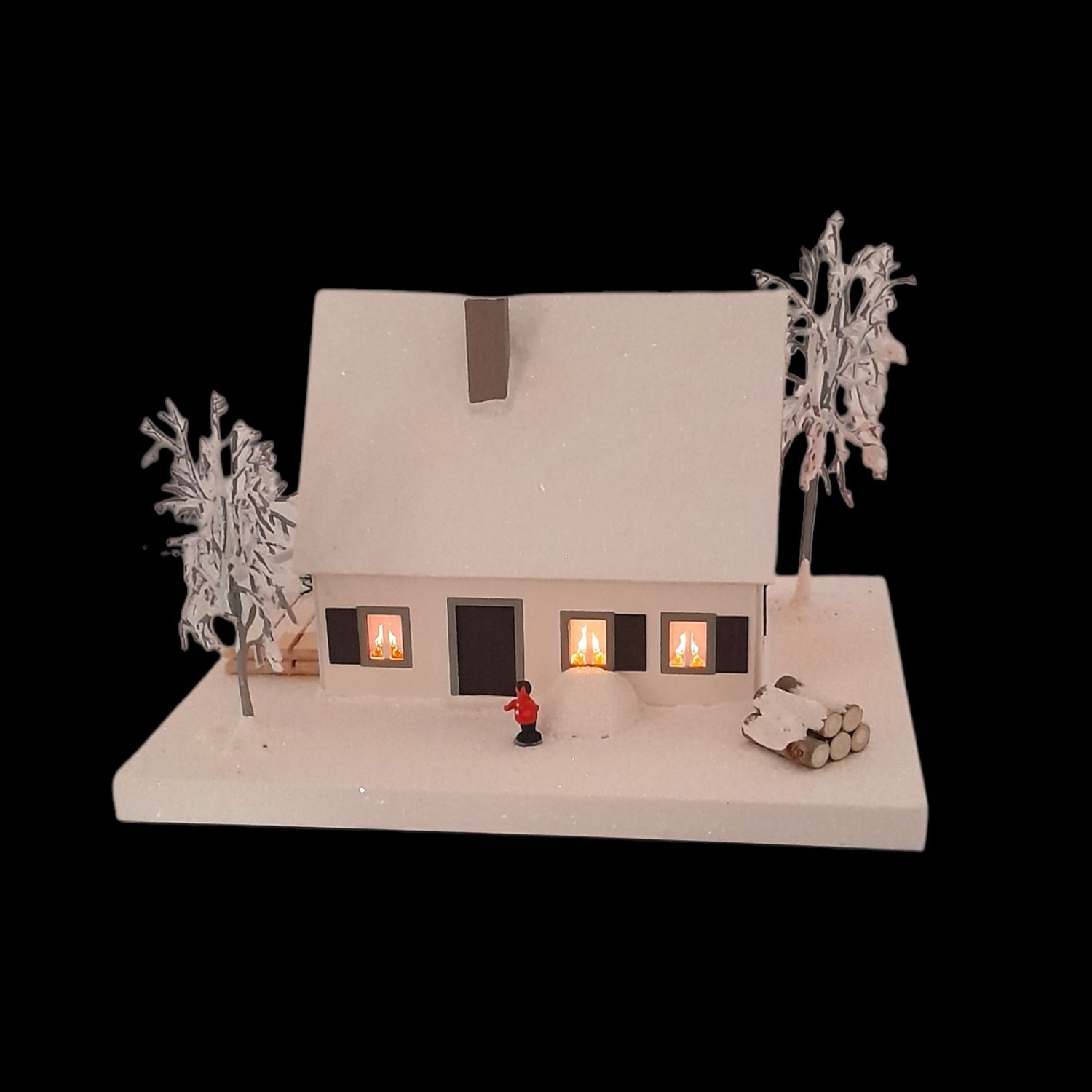 Lichterhaus Erzgerbirgshaus dunkel beleuchtet