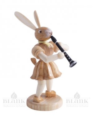 Blank Osterhase mit Klarinette, natur