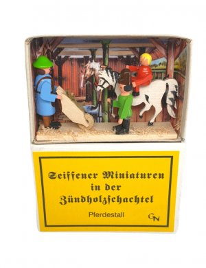 Zündholzschachtel - Pferdestall