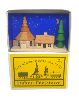 Zündholzschachtel - Seiffener Dorf eingebaut