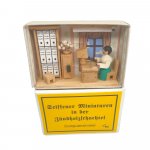 28-70-zuendholzschachtel-computerzimmer-WEB1000x1000 Zündholzschachtel - Computerzimmer