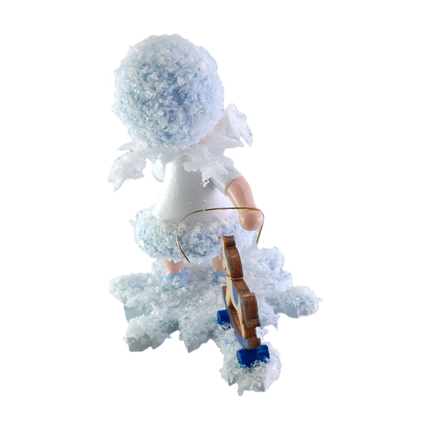 43157-schneefloeckchen-mit-schaukelpferd-WEB-1500x1500-4