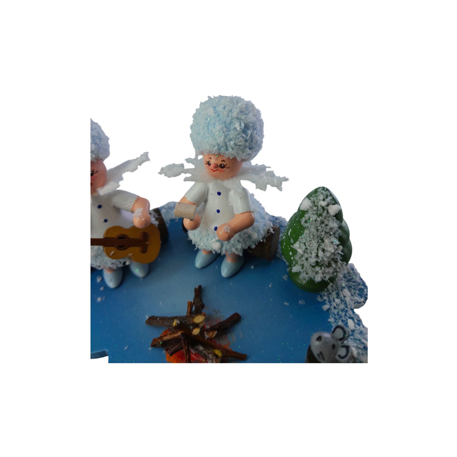 43358-schneefloeckchen-am-lagerfeuer-WEB-1500x1500-9